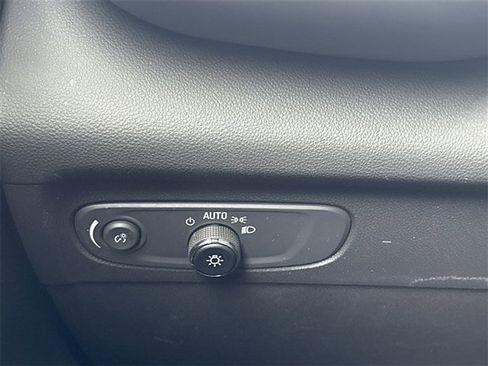 Certified 2023 Buick Envision Essence image 17