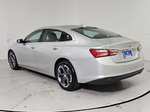 Used 2022 Chevrolet Malibu LT image 4