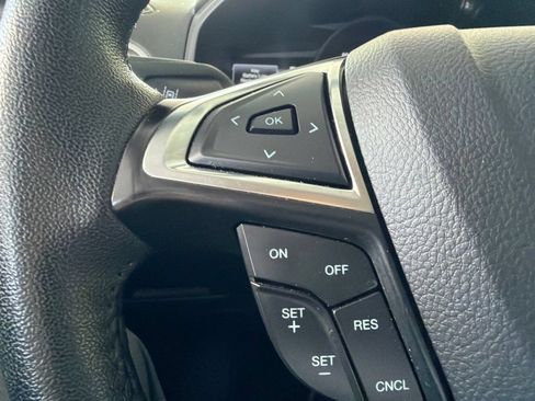 Used 2024 Ford Edge SEL AWD/4WD image 30