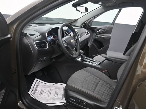 Used 2023 Chevrolet Equinox LT AWD/4WD image 23
