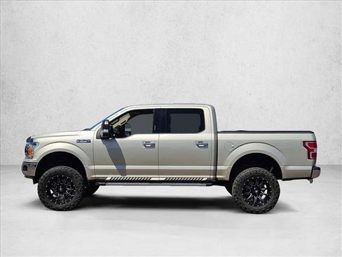Used 2018 Ford F150 XLT w/ Equipment Group 302A Luxury AWD/4WD image 8