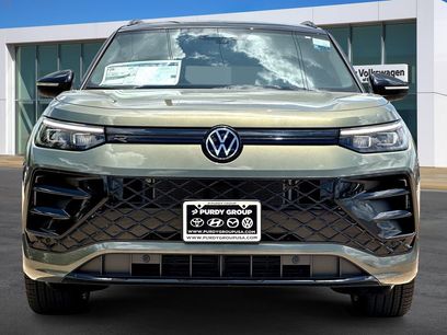New 2026 Volkswagen Tiguan SE R-Line