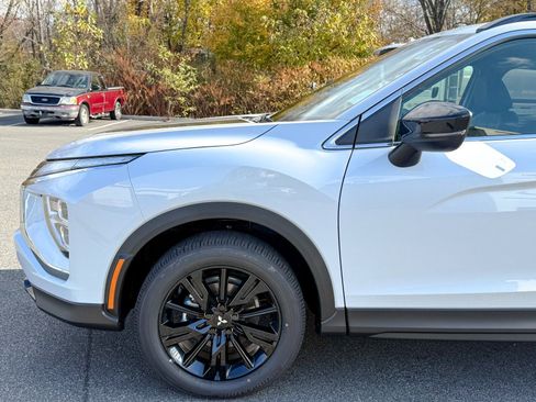 New 2026 Mitsubishi Eclipse Cross Black Edition image 9