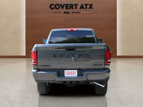 New 2026 RAM 2500 Big Horn AWD/4WD image 4