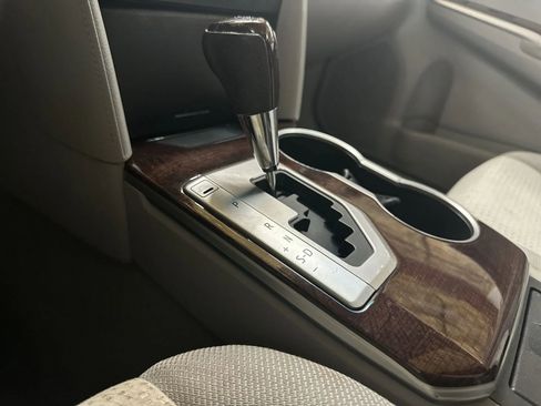 Used 2012 Toyota Camry XLE image 22