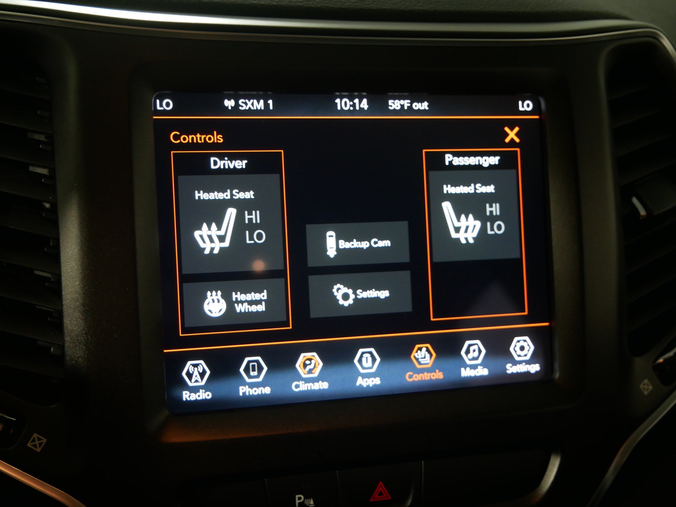 Used 2019 Jeep Cherokee Trailhawk w/ Cold Weather Group AWD/4WD image 32