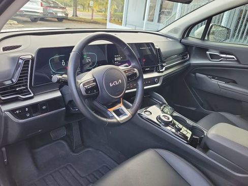 Used 2025 Kia Sportage EX image 13