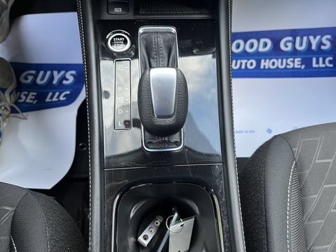Used 2023 Nissan Kicks SV FWD image 12