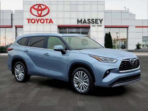 Used 2022 Toyota Highlander Platinum image 23