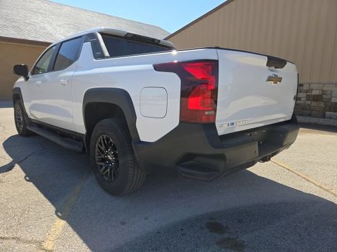 Used 2024 Chevrolet Silverado EV W/T AWD/4WD image 7