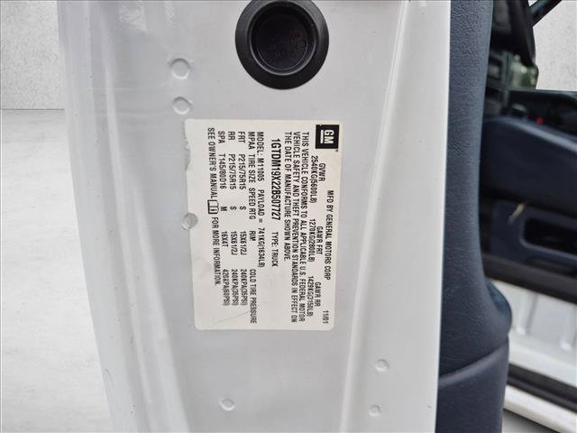 Used 2002 GMC Safari RWD image 21