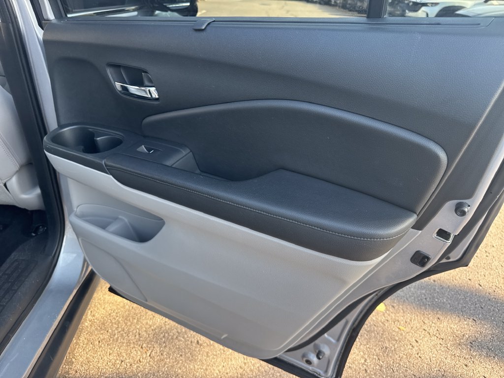 Used 2016 Honda Pilot Touring image 42