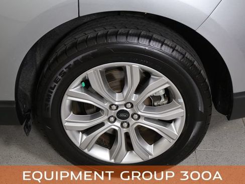 Used 2024 Ford Edge Titanium AWD/4WD image 14