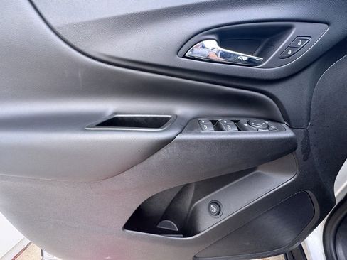 Used 2020 Chevrolet Equinox LT image 13