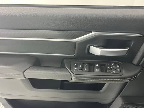 Used 2025 RAM 3500 Big Horn image 25