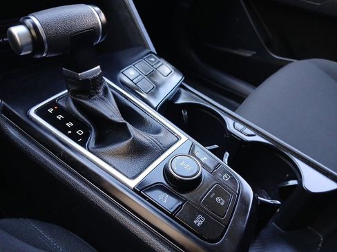 Used 2024 Kia Sportage LX image 18