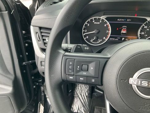 Certified 2024 Nissan Rogue SV image 21