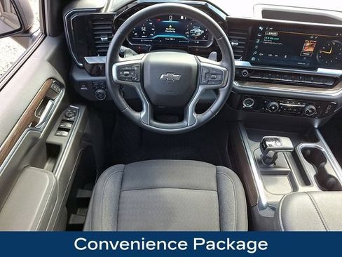 Used 2023 Chevrolet Silverado 1500 LT Trail Boss AWD/4WD image 3