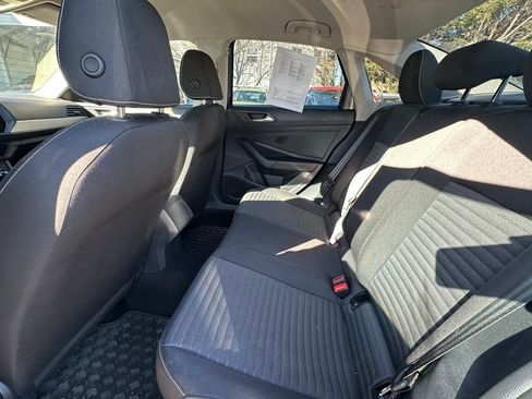 Used 2023 Volkswagen Jetta S image 10