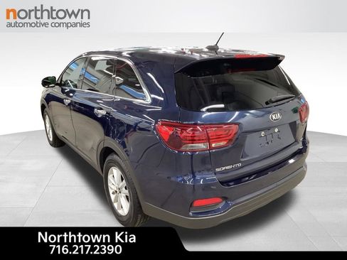 Used 2019 Kia Sorento FWD image 8