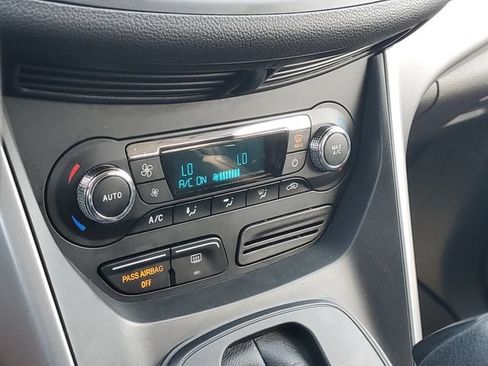 Used 2016 Ford Escape SE w/ SE Chrome Package FWD image 24