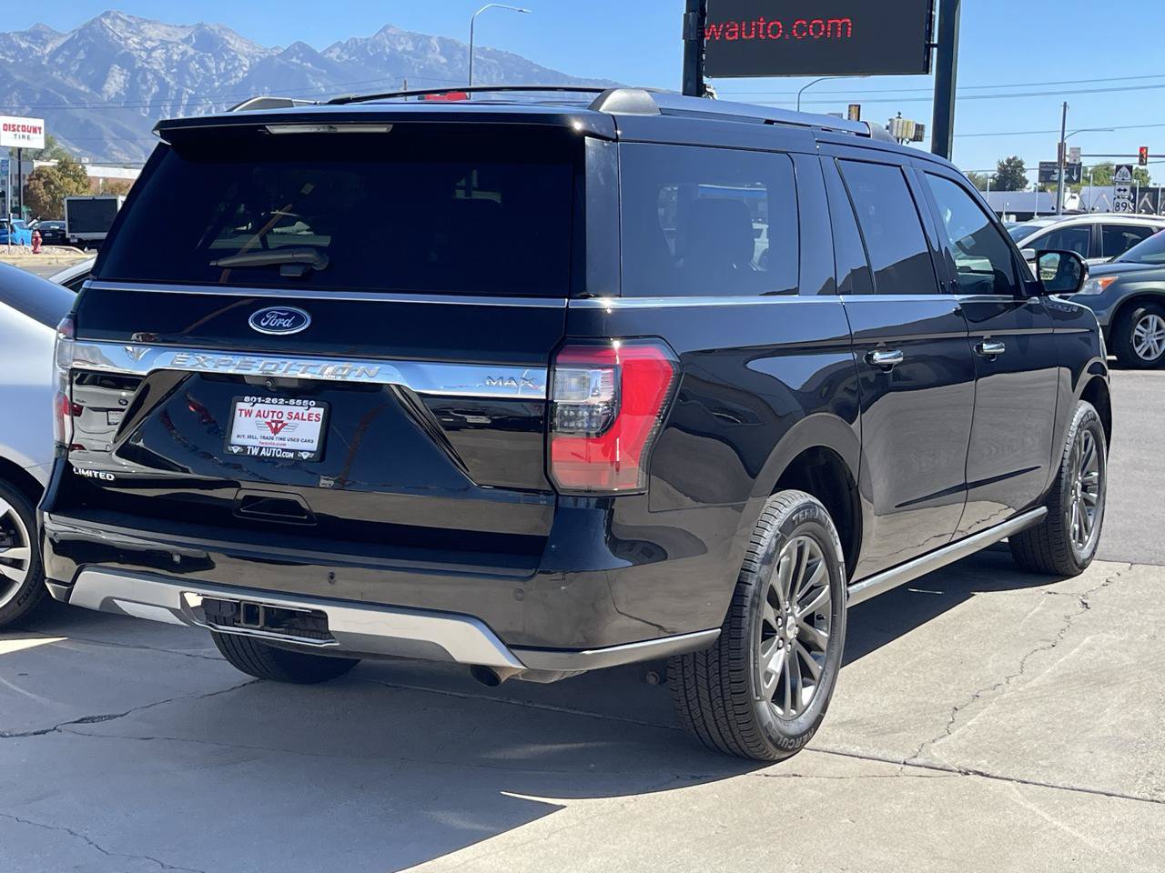 Used 2019 Ford Expedition Max Limited AWD/4WD image 5