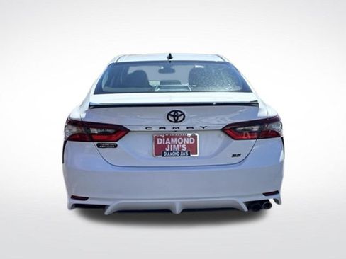 Used 2023 Toyota Camry SE w/ Convenience Package FWD image 4