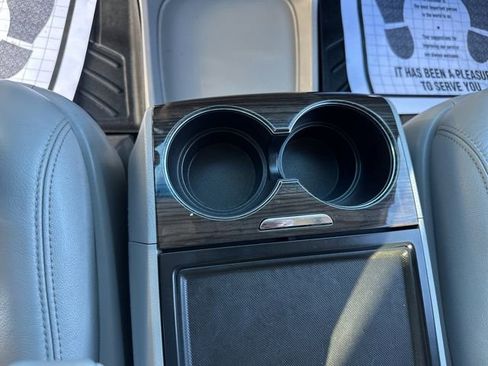 Used 2017 Toyota Sienna XLE Premium image 16