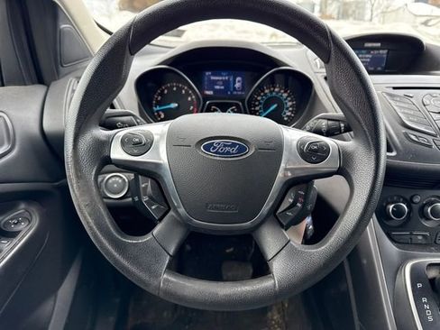 Used 2013 Ford Escape SE image 16