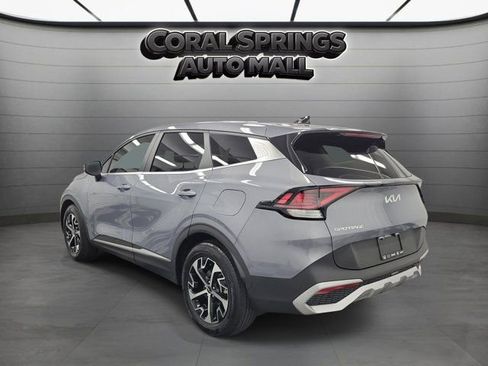 Used 2024 Kia Sportage EX FWD image 4