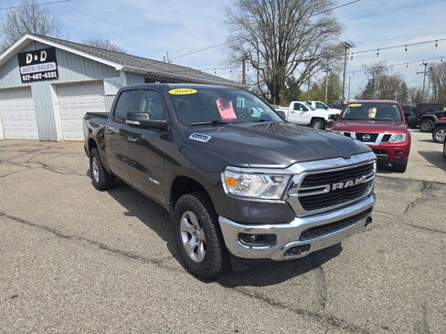 Used 2019 RAM 1500 Big Horn AWD/4WD image 2