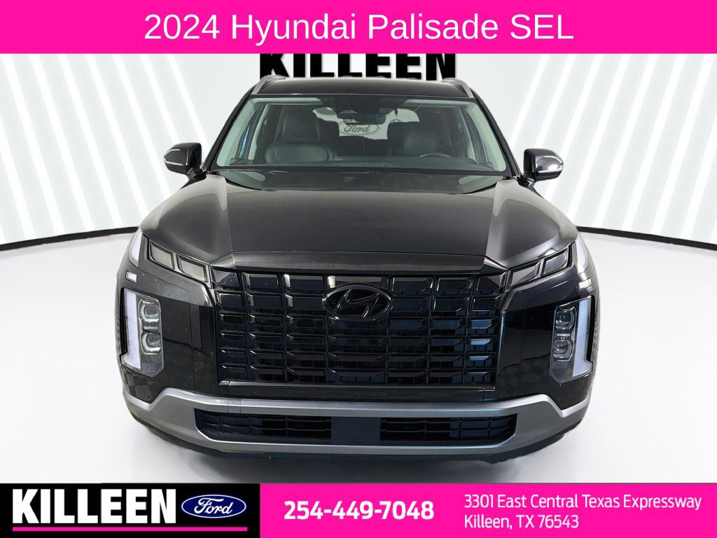 Used 2024 Hyundai Palisade SEL FWD image 2