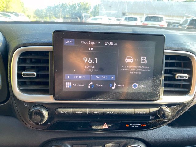 Used 2026 Hyundai Venue SE FWD image 19