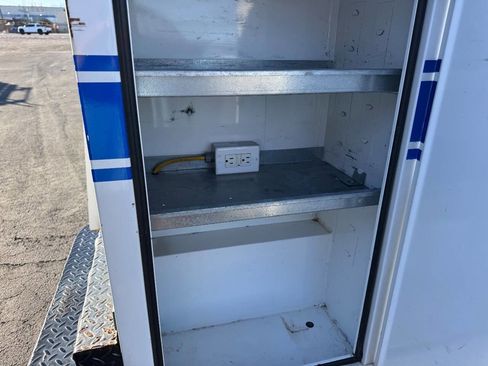 Used 2005 Chevrolet Silverado 2500 4x4 Crew Cab image 24