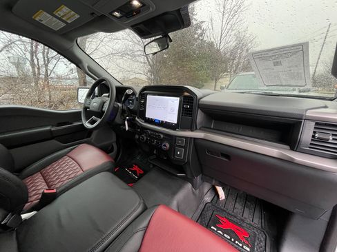 Used 2025 Ford F150 XL image 34