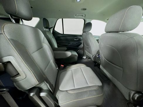 Used 2018 Chevrolet Traverse LT FWD image 35