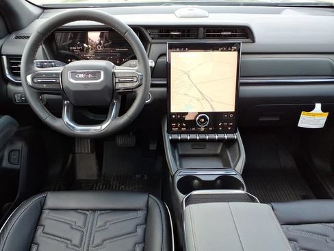 New 2026 GMC Terrain AT4 w/ Technology Package II AWD/4WD image 14