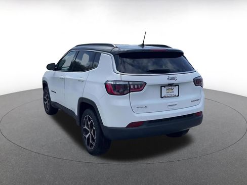 Used 2025 Jeep Compass Limited image 10