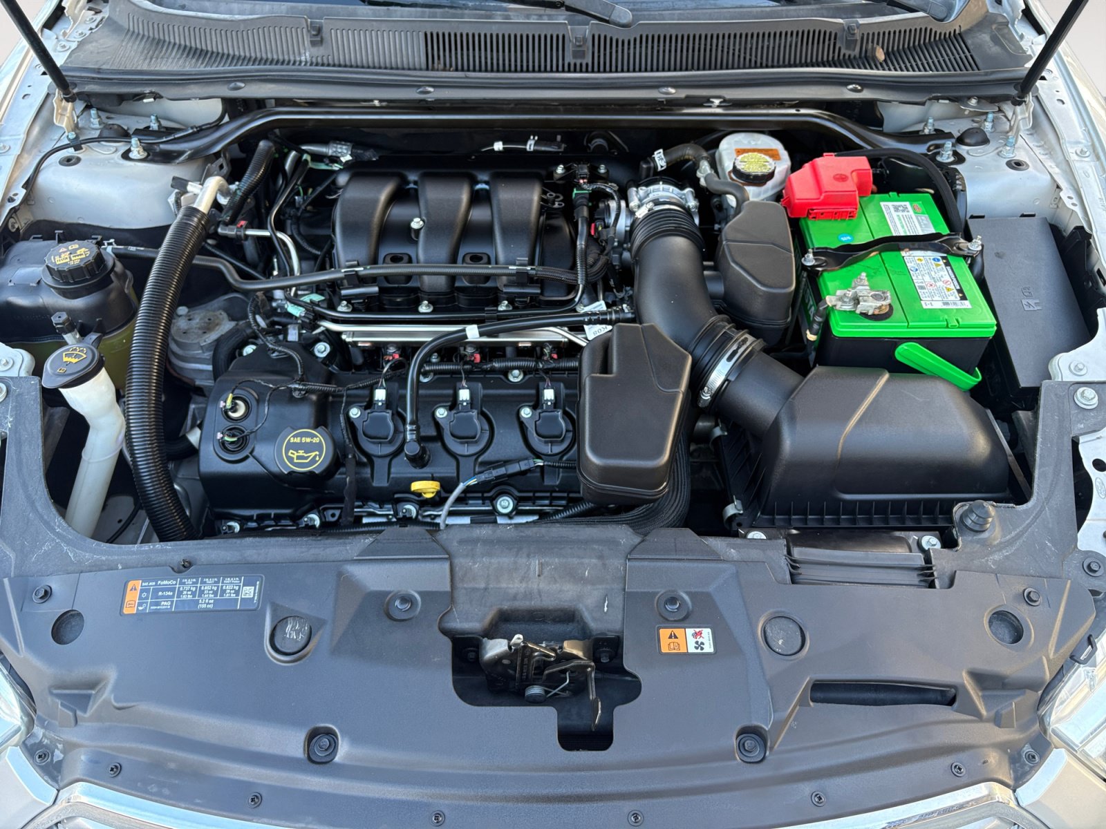 Used 2018 Ford Taurus Limited FWD image 27