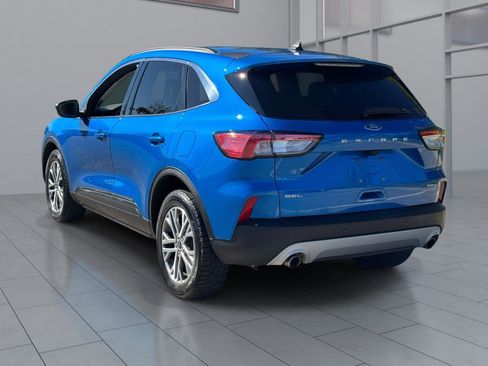 Used 2021 Ford Escape SEL w/ Technology Package image 4