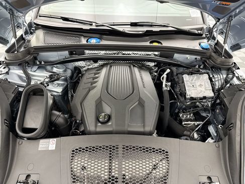 Used 2026 Porsche Macan AWD/4WD image 30
