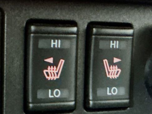 Used 2022 Nissan Leaf SV Plus image 24