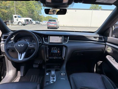 Used 2023 INFINITI QX50 Sport AWD/4WD image 8