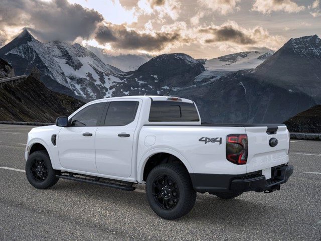 New 2026 Ford Ranger XLT w/ Black Appearance Package AWD/4WD image 4