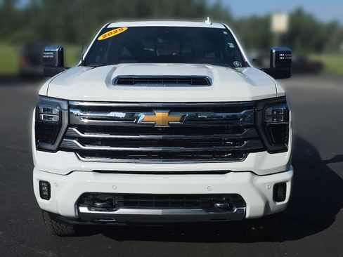 Used 2025 Chevrolet Silverado 2500 High Country w/ High Country Premium Package AWD/4WD image 12