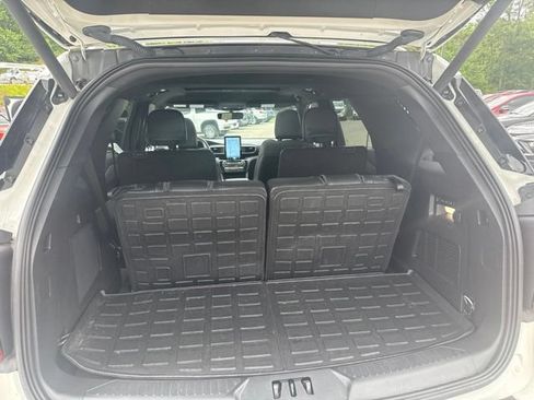 Used 2023 Ford Explorer ST w/ Equipment Group 401A AWD/4WD image 9