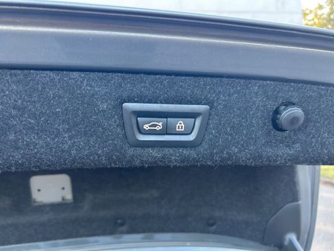 Used 2023 BMW 540i w/ M Sport Package image 37