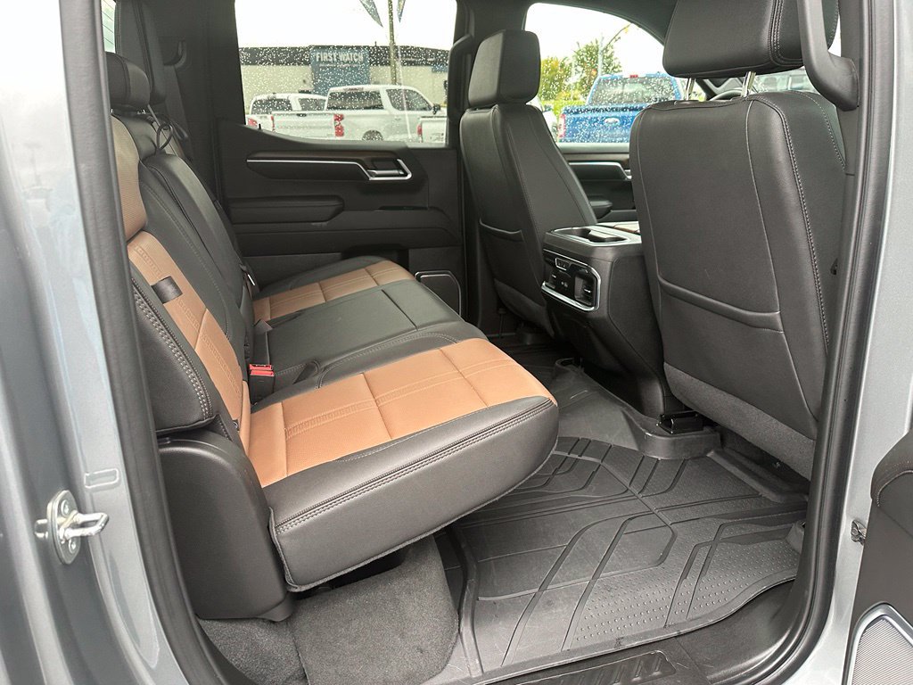 Certified 2023 Chevrolet Silverado 1500 High Country w/ Max Trailering Package AWD/4WD image 24