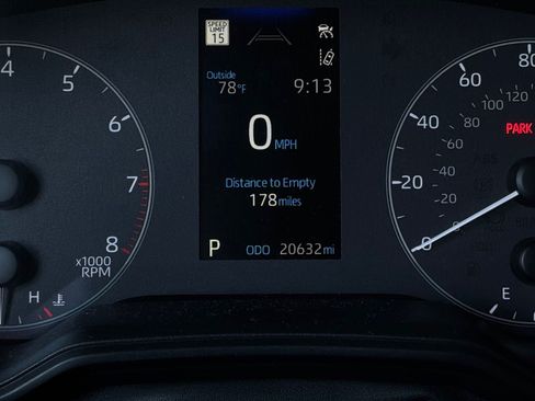 Used 2025 Toyota Corolla Cross LE FWD image 40