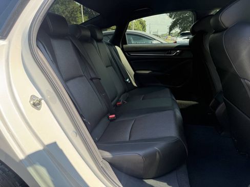 Used 2020 Honda Accord Sport image 16